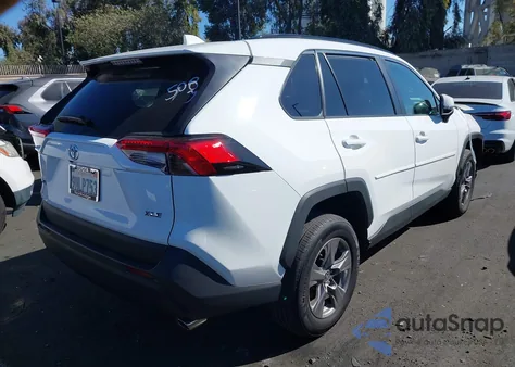 2024 Toyota Rav4 Xle из США, поврежденный, VIN 2T3W1RFV8RW336034